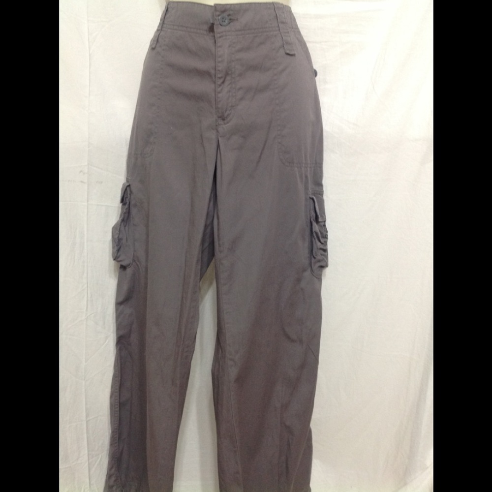Women's size 14 THE NORTH FACE lightweight cargos